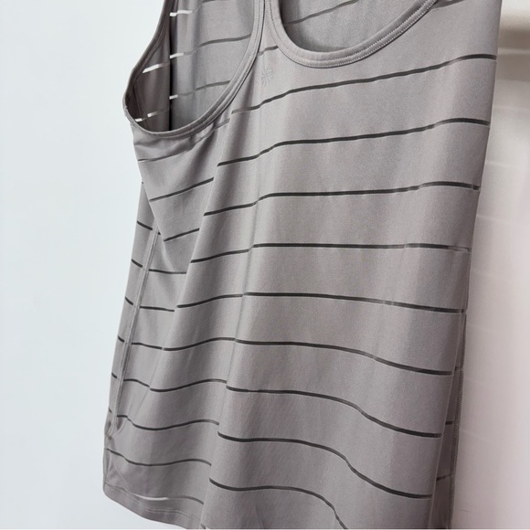 Athleta Gray Sheer Stripe Muscle Tank Athletic Work Out Tank Size XXS - Picture 12 of 16